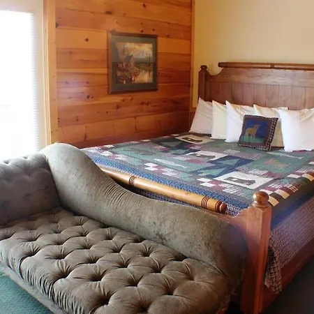 Smoky Mountain Retreat- Resort Cabin With Modern Amenities In The Heart Of Pf Pigeon Forge Exterior photo