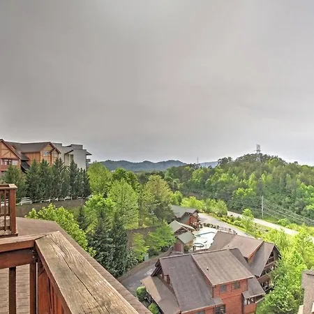 Smoky Mountain Retreat- Resort Cabin With Modern Amenities In The Heart Of Pf Pigeon Forge Exterior photo