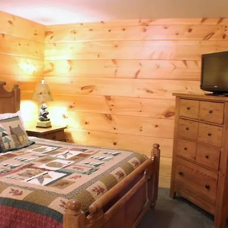 Smoky Mountain Retreat- Resort Cabin With Modern Amenities In The Heart Of Pf Pigeon Forge Exterior photo