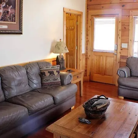 Smoky Mountain Retreat- Resort Cabin With Modern Amenities In The Heart Of Pf Pigeon Forge Exterior photo