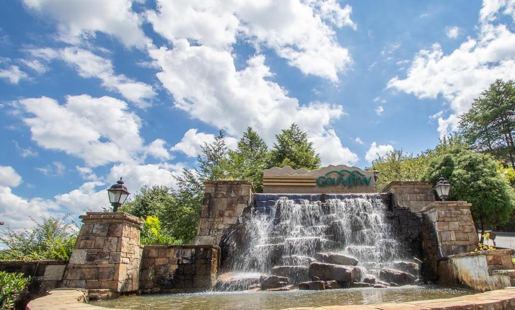 Smoky Mountain Retreat- With Modern Amenities In The Heart Of Pf Pigeon Forge